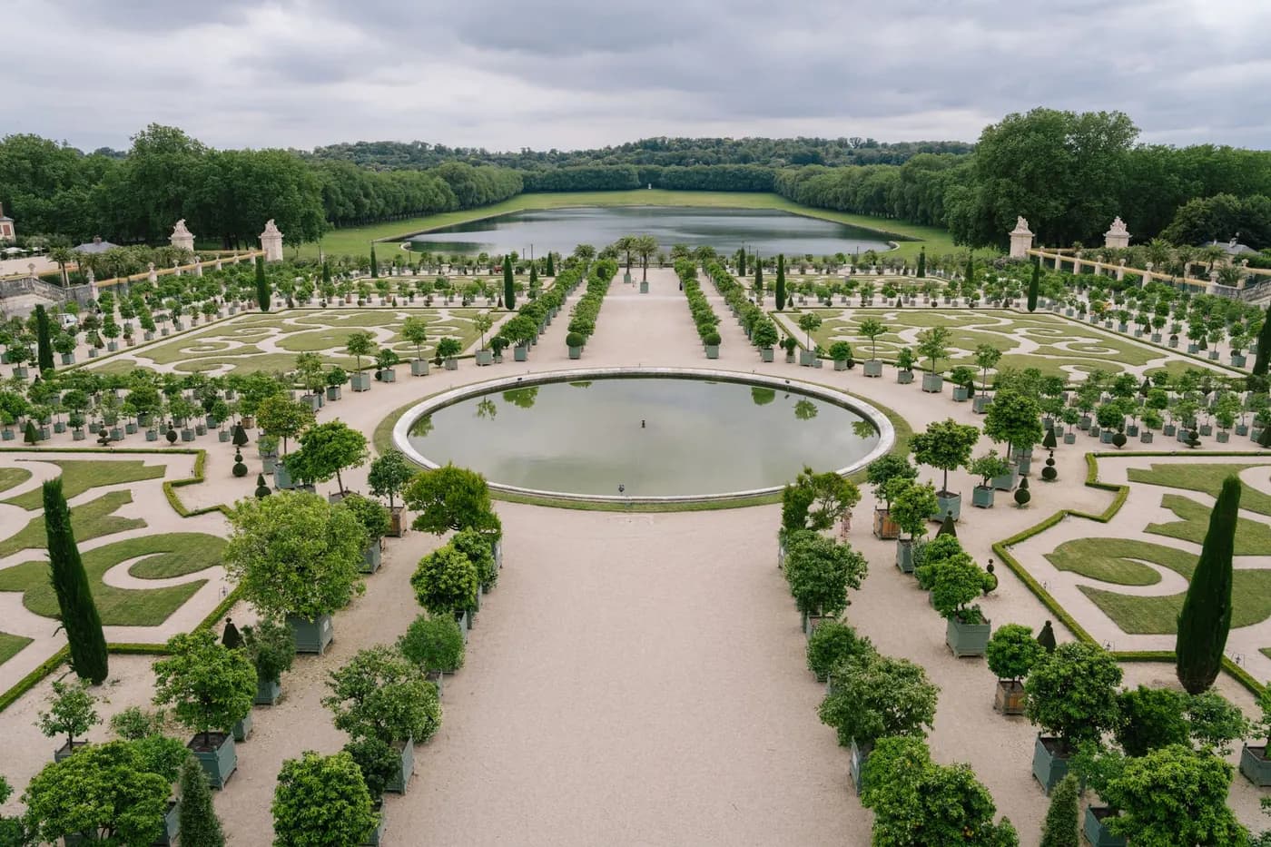 Gala dinner near Versailles
