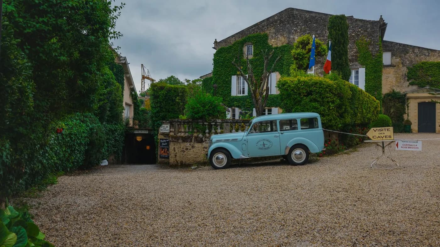 Atelier d'assemblage de vins à Saint-Émilion