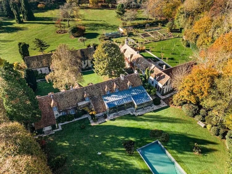 Vue extérieure de Demeure des Hêtraies, Eure, domaine privatif pour groupes dans son écrin de verdure, Eure, south-east of Rouen
