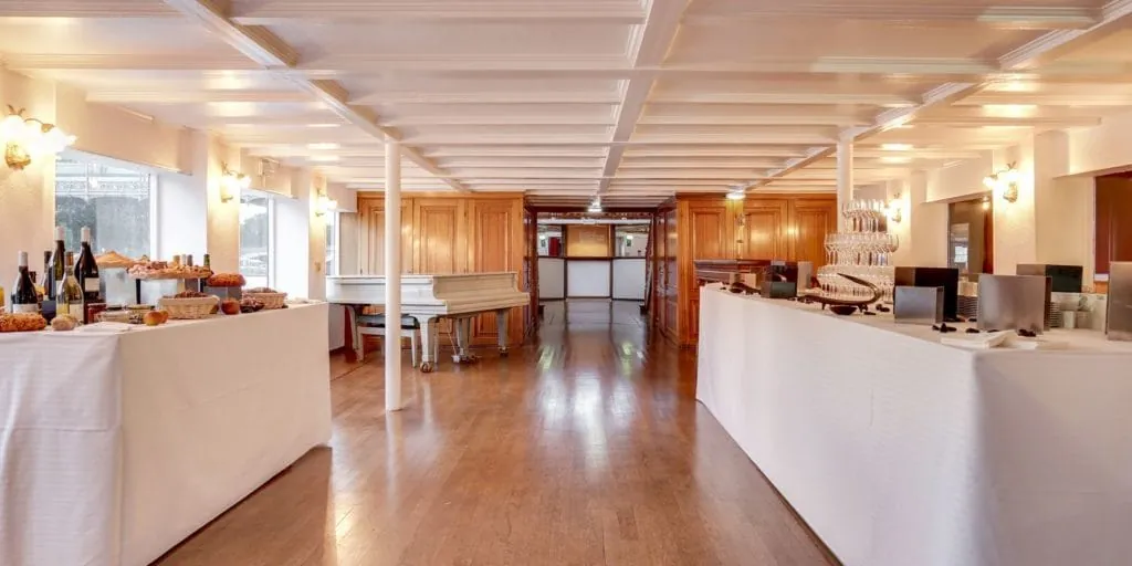Bateau Belle Vallée, group dining and private event venue in Paris 12e, Paris – ambience