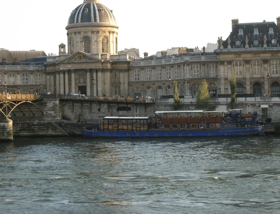 Bateau Le Calife, group dining and private event venue in Paris 6e, Paris – ambience