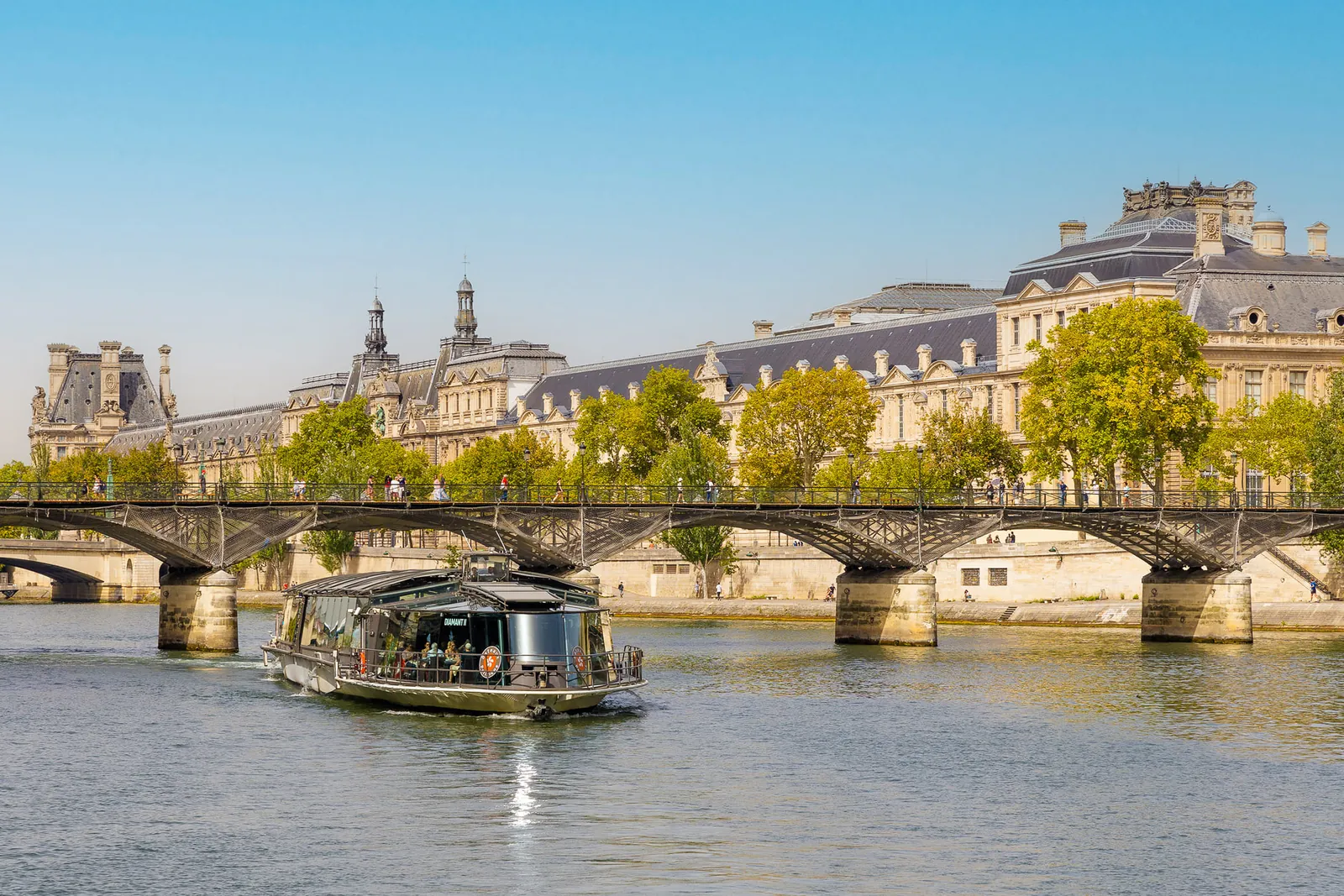 Bateaux Parisiens, group dining and private event venue in Tour Eiffel (7e), Paris