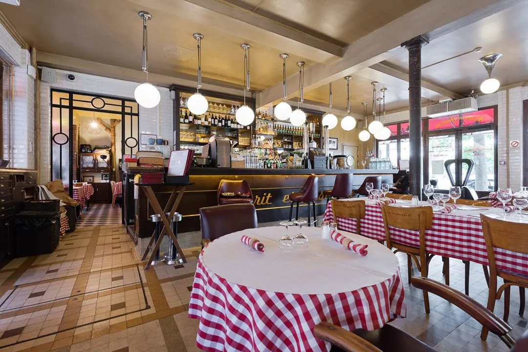 Les Deux Stations, restaurant pour dîners d'entreprise et événements privés – Paris 16e, Paris – configuration réception