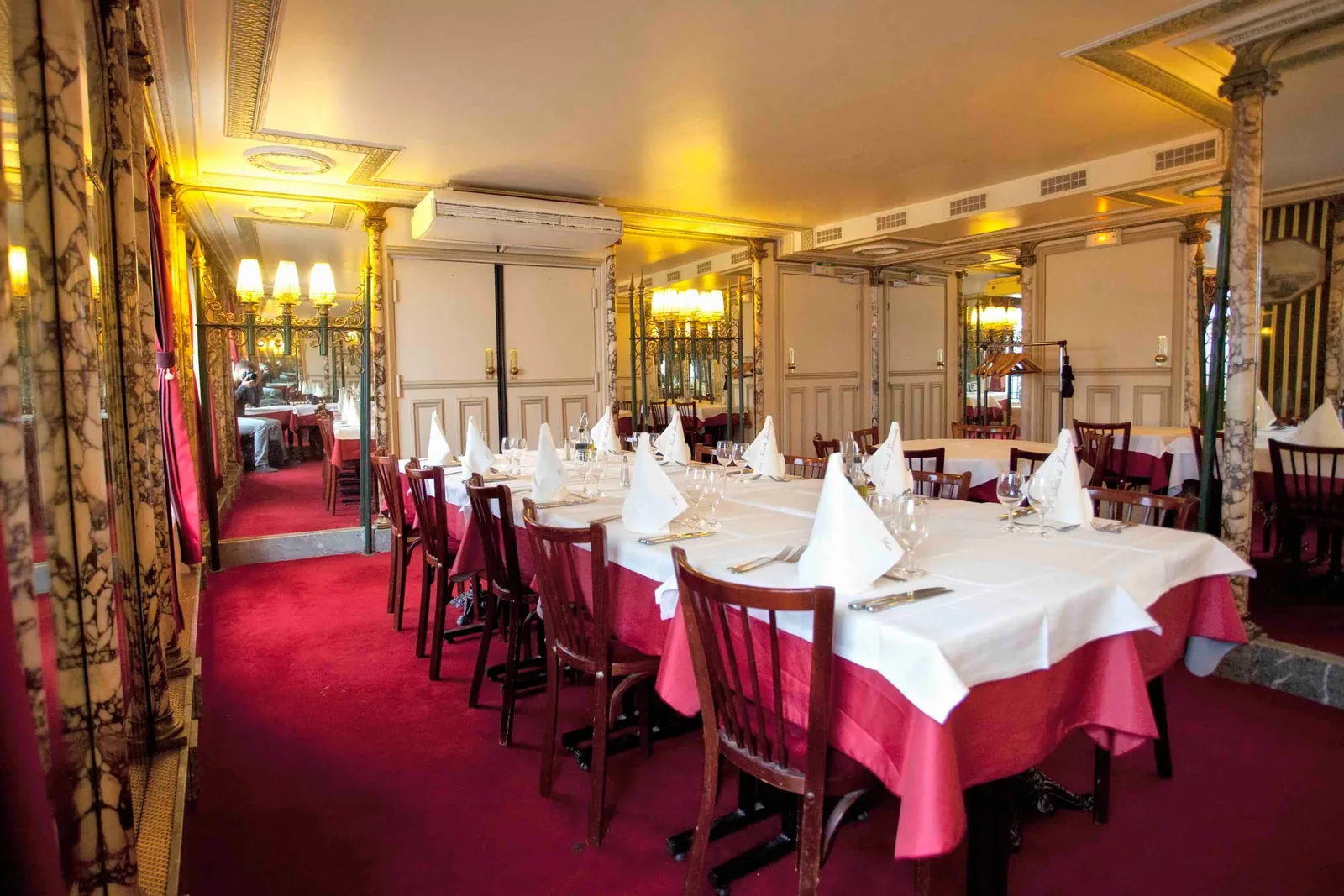 Les Noces de Jeannette, group dining and private event venue in Paris 2e, Paris