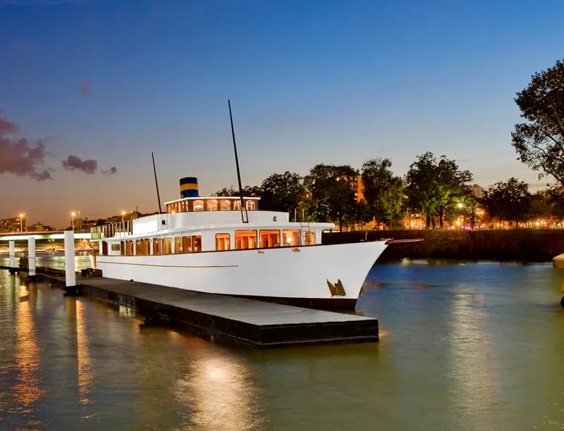 Yacht Clipper Paris, group dining and private event venue in Paris 15e, Paris – reception setup