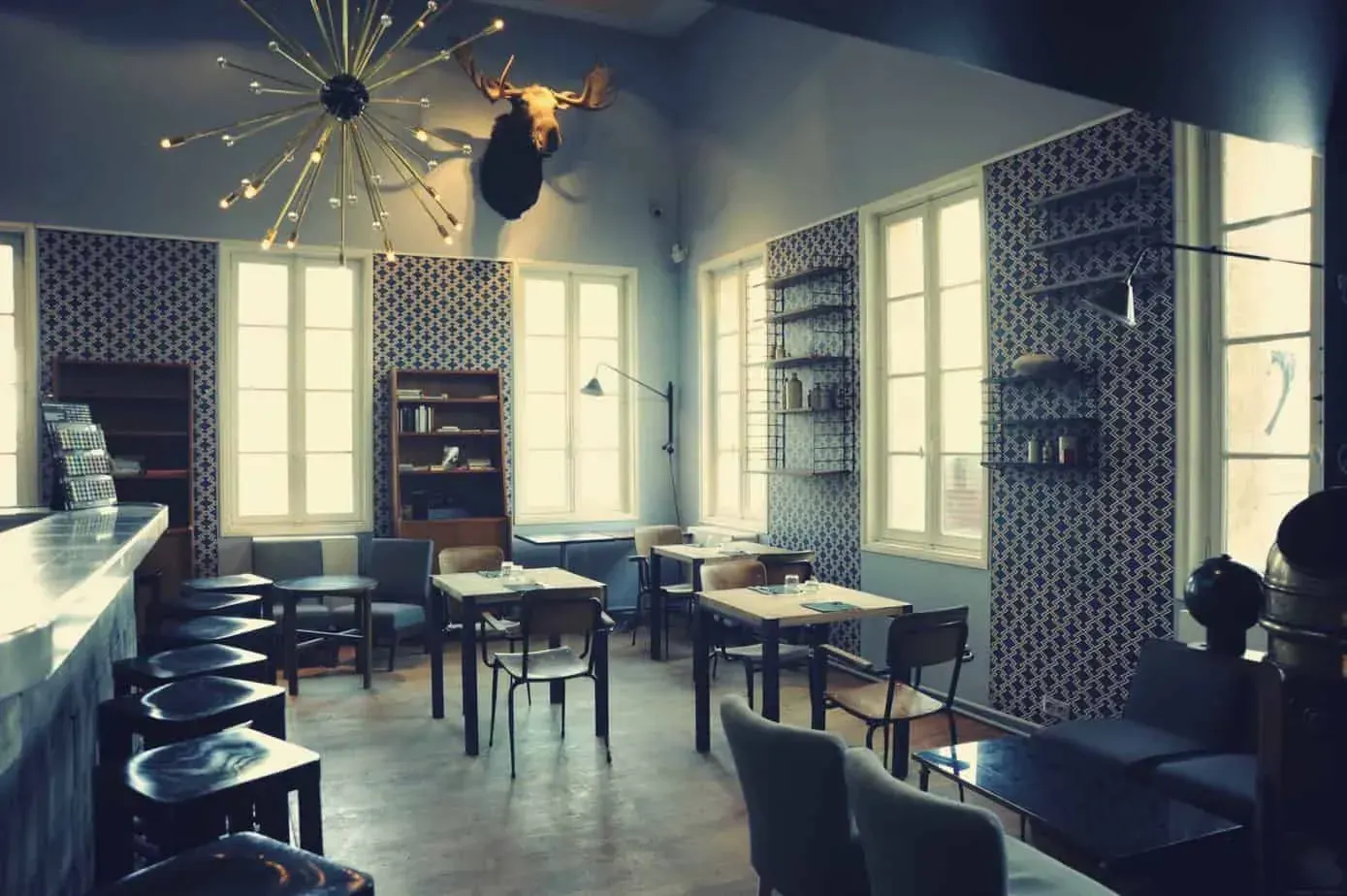 Art Deco Brasserie, Place de Stalingrad: interior and atmosphere, Paris 19e
