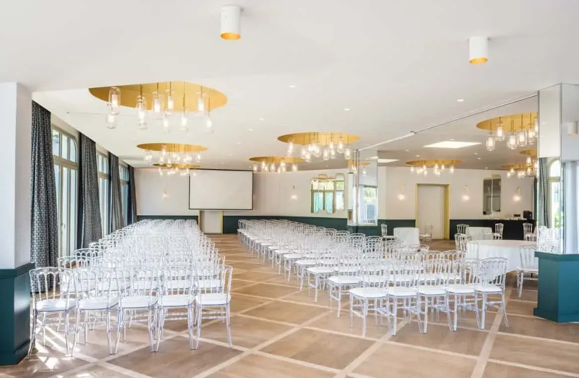 Salle Art déco porte d'Auteuil: reception and seminar venue in Paris 16e