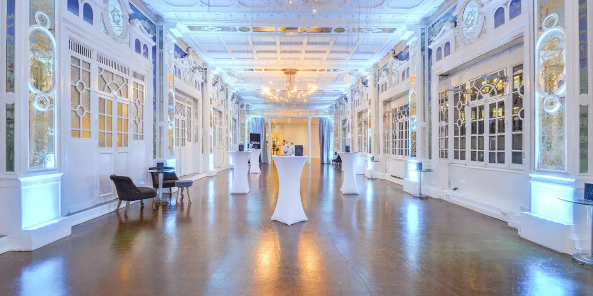 Salon Belle Époque passage Jouffroy: reception and seminar venue in Paris 9e