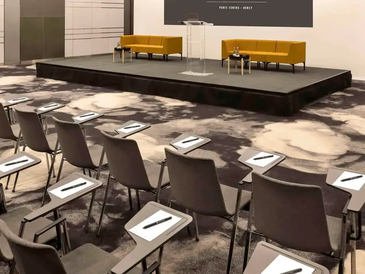 Grande salle de conférence à Bercy, Paris 12e: reception and seminar venue in Paris 12e