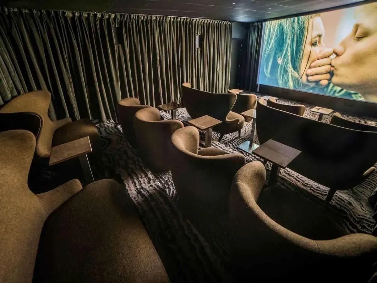Salle de projection privée, Bercy, Paris 12e: interior and atmosphere, Paris 12e