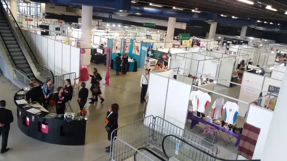 Hall industriel de 4 000 m² à Montreuil: reception and seminar venue in Montreuil (Seine-Saint-Denis), Paris area