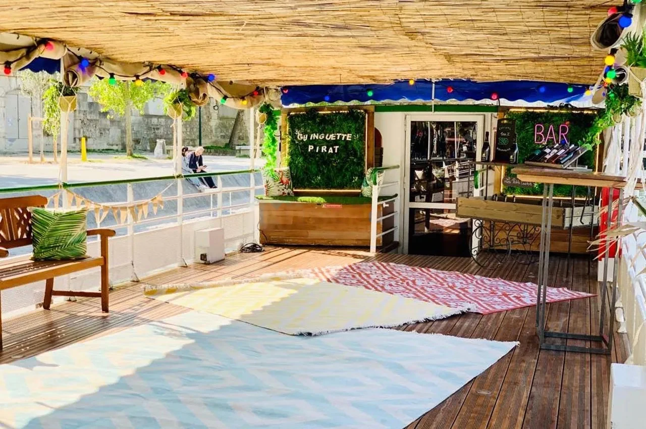 La Guinguette Pirate: reception and seminar venue in Paris 13