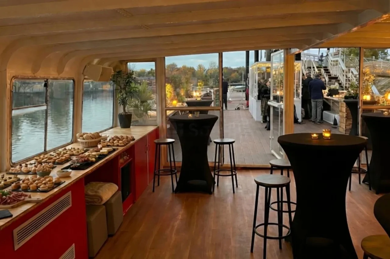 La Péniche Croisière de Bercy : intérieur et ambiance, Paris 12