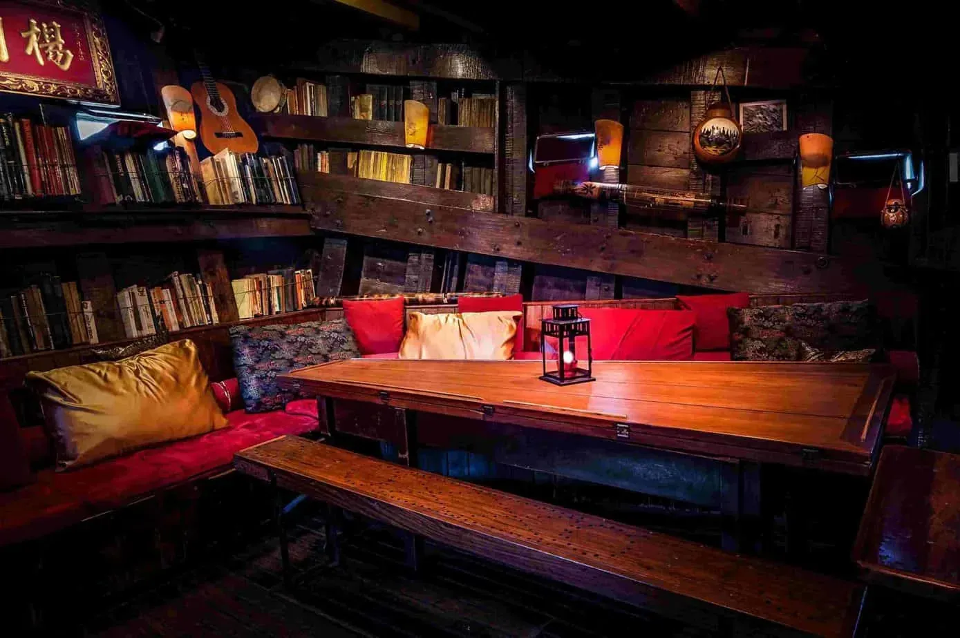 Nautical Library Barge, Paris 13e: private hire event space in Paris 13e