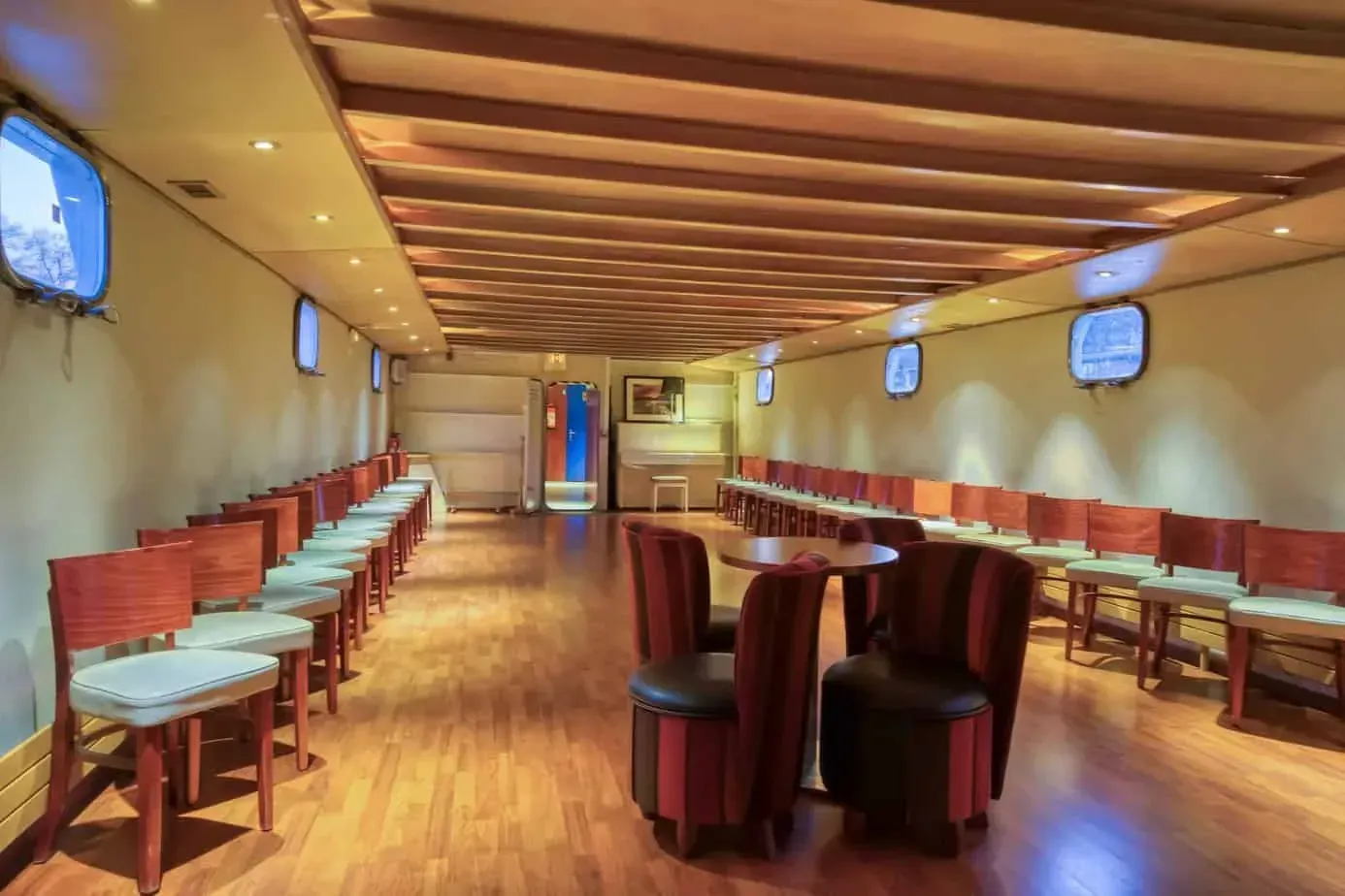 Panoramic Barge, Quai du Point-du-Jour: private hire event space in Boulogne-Billancourt (Hauts-de-Seine), Paris area