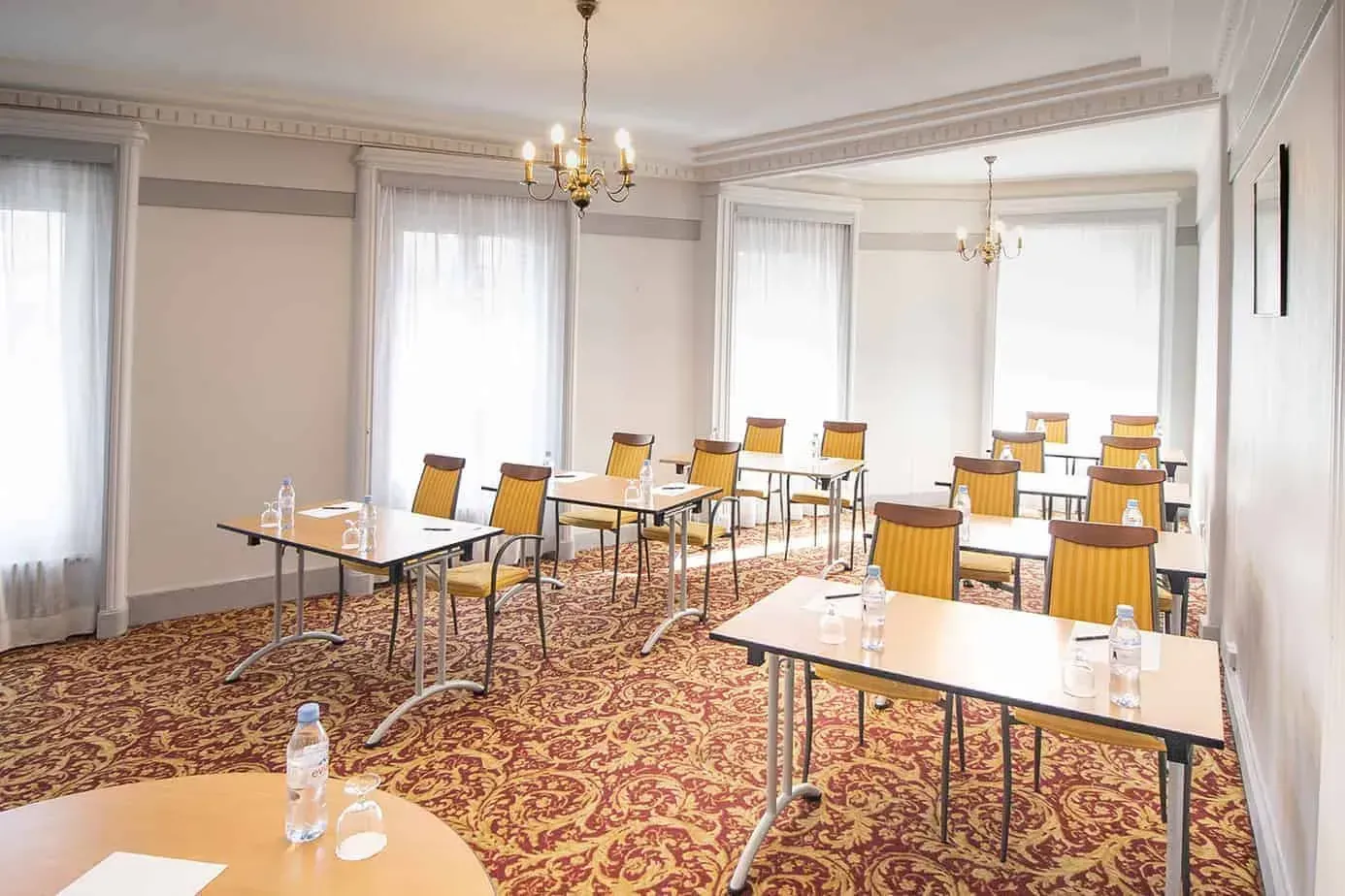 Salle de réunion dans un immeuble du XIXe siècle, Paris 1er : intérieur et ambiance, Paris 1er