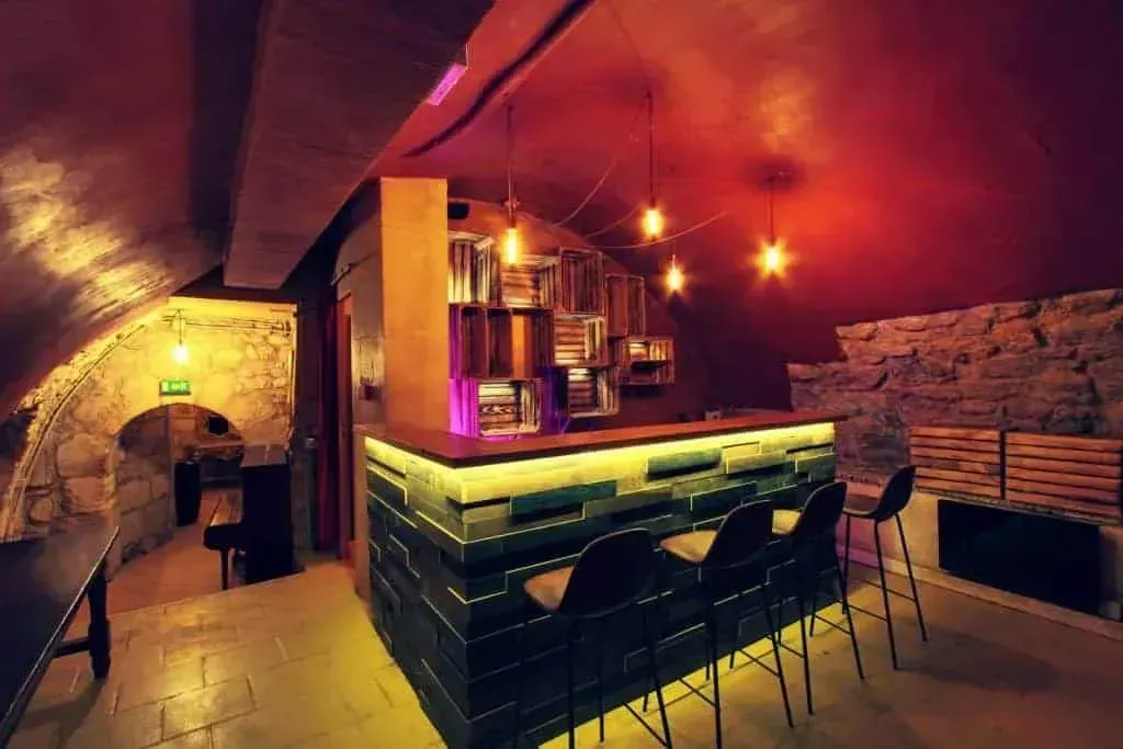 Cave voûtée du XVe siècle, Paris 4e: reception and seminar venue in Paris 4e