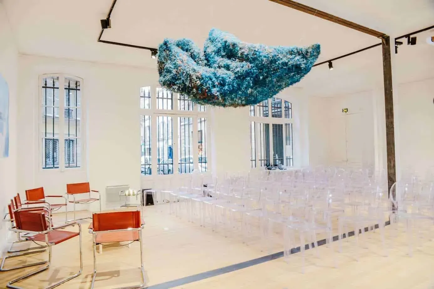 Spiral Staircase Gallery, Rue des Tournelles: reception and seminar venue in Paris 3e