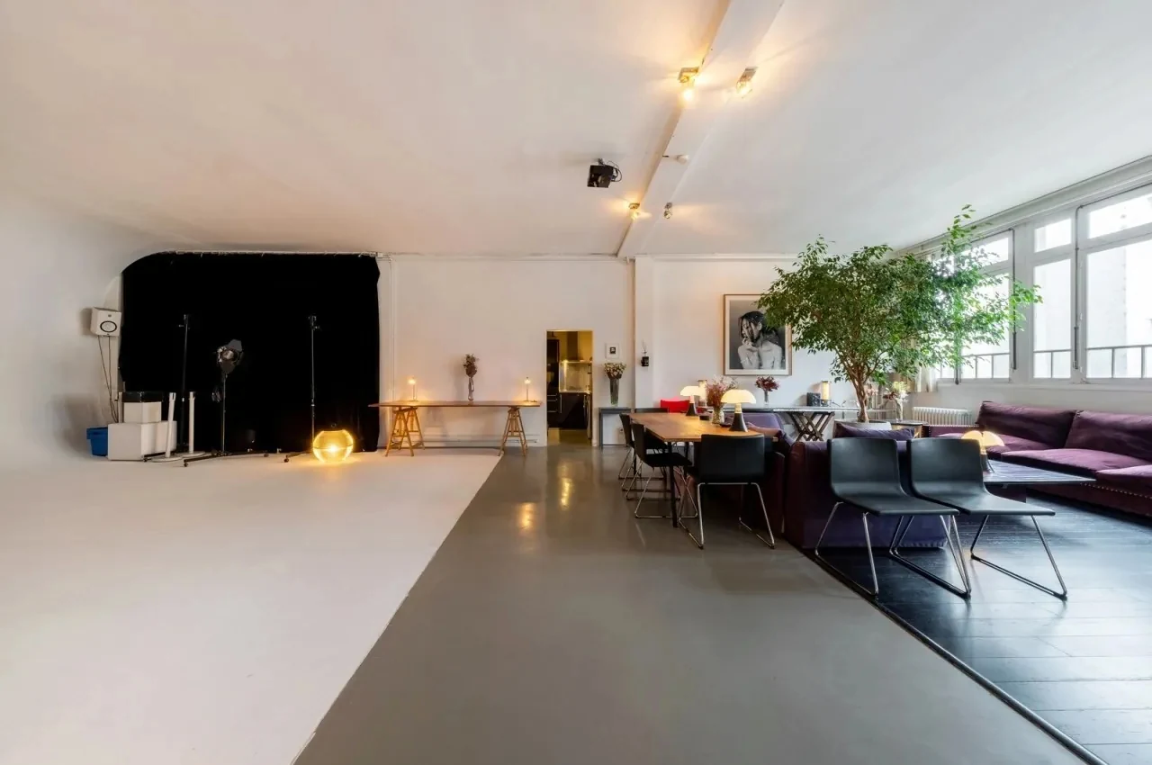Studio 7: interior and atmosphere, Paris 20