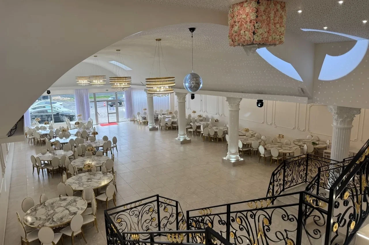 Tislyte Réception: reception and seminar venue in Pontault-Combault (Seine-et-Marne), Paris area