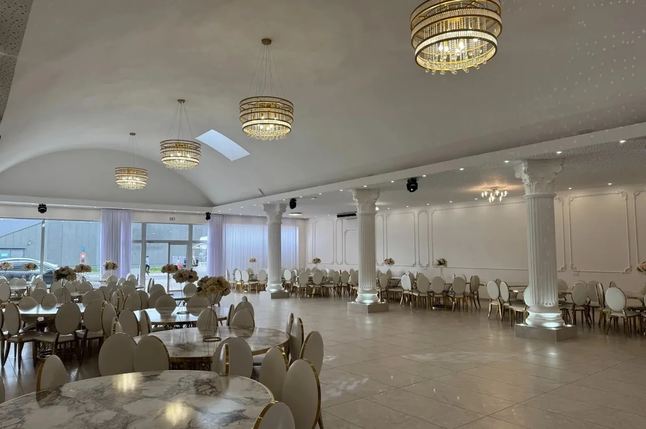 Tislyte Réception: reception and seminar venue in Pontault-Combault (Seine-et-Marne), Paris area