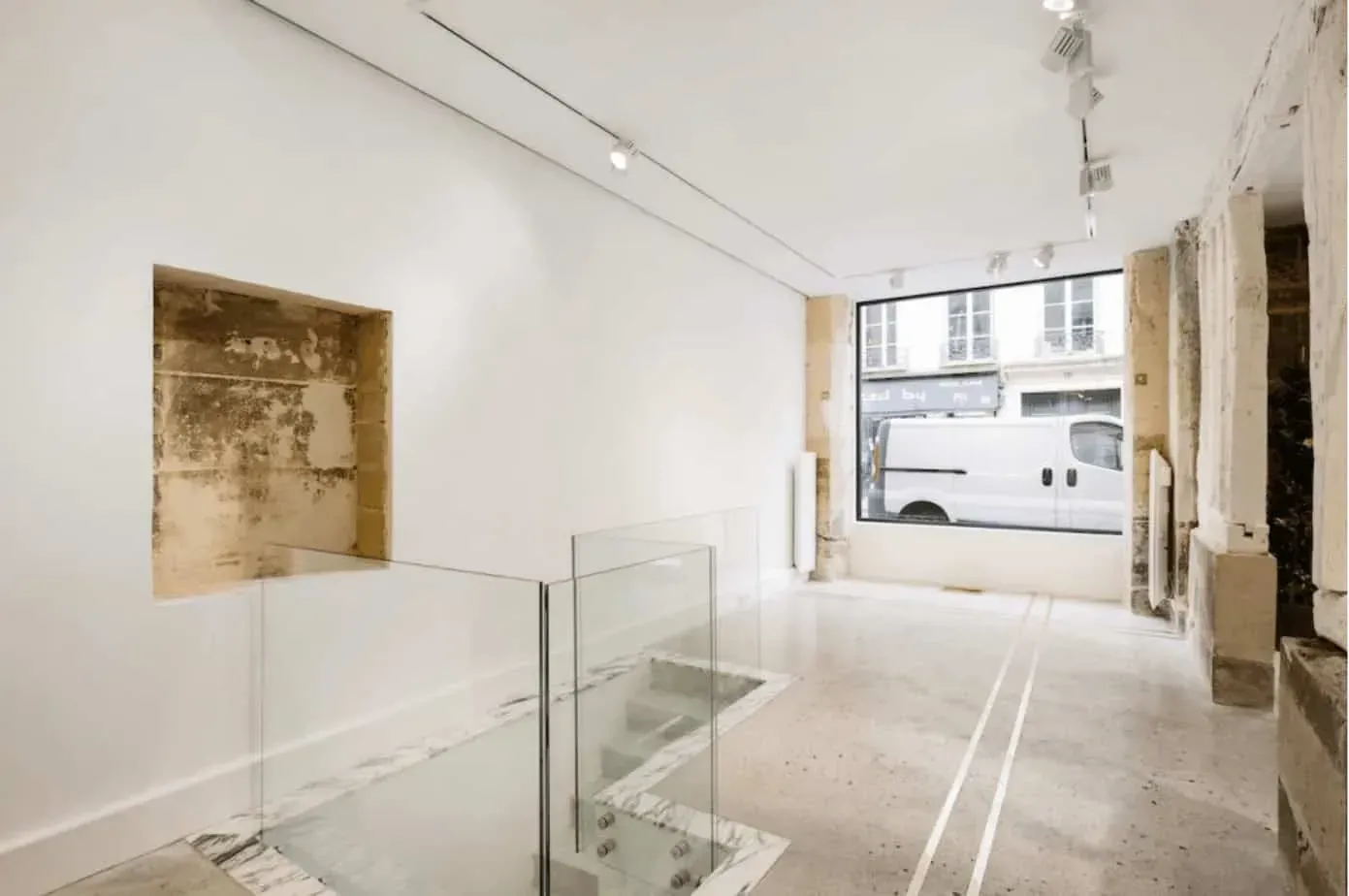 Loft with Vaulted Cellar, Rue de Turenne: interior and atmosphere, Paris 3e